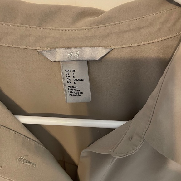 H&M button down - Picture 2 of 2